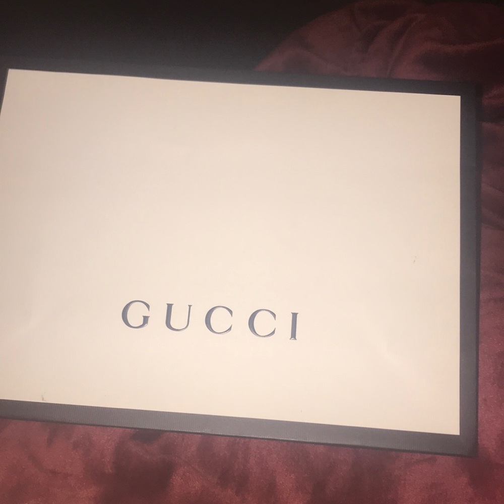 Gucci box
